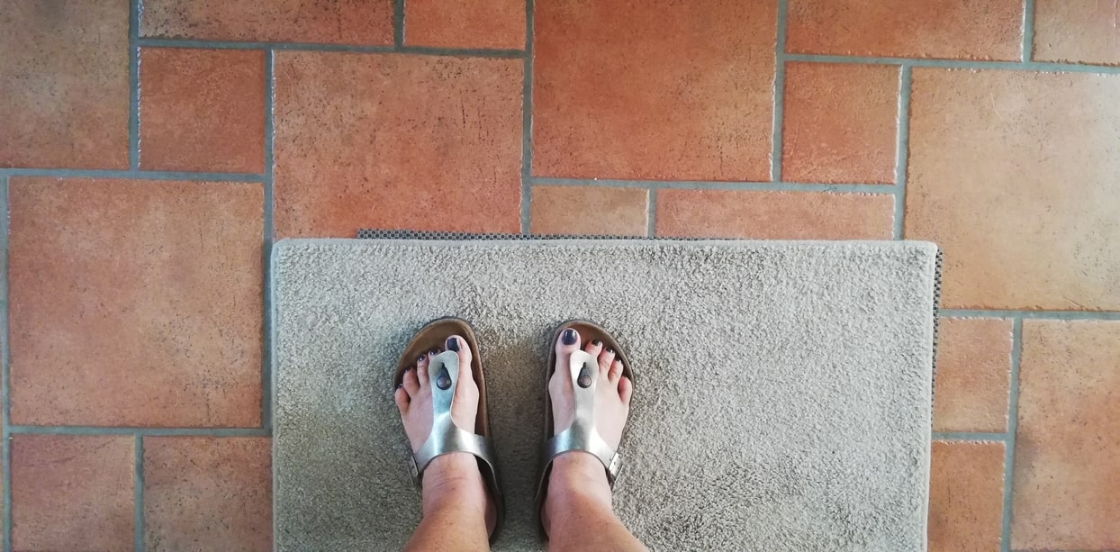 Im Sommer kommen mir fast ausschließlich diese tollen Stegschuhe an die Füße. Ich fühle mich damit so frei. 